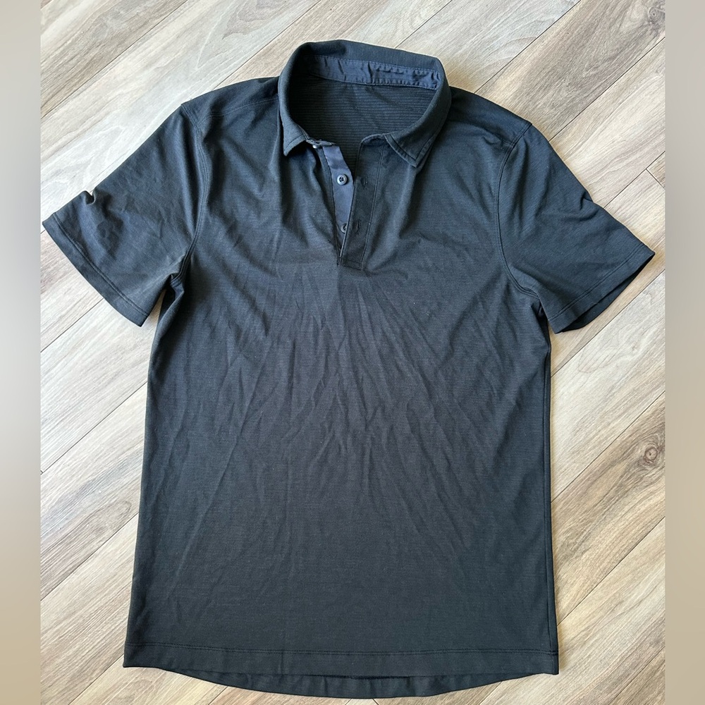 Men’s Lululemon T-Shirt - Size Small